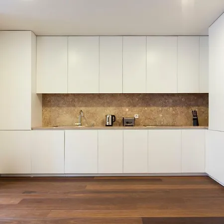 Altido Luxurious And Spacious 1-bed Apt With Huge Terrace By Parque Subway * Lissabon